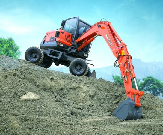 Buy DOOSAN - Mini Excavator - DX55W Online | Machinery for Rent | Qetaat.com