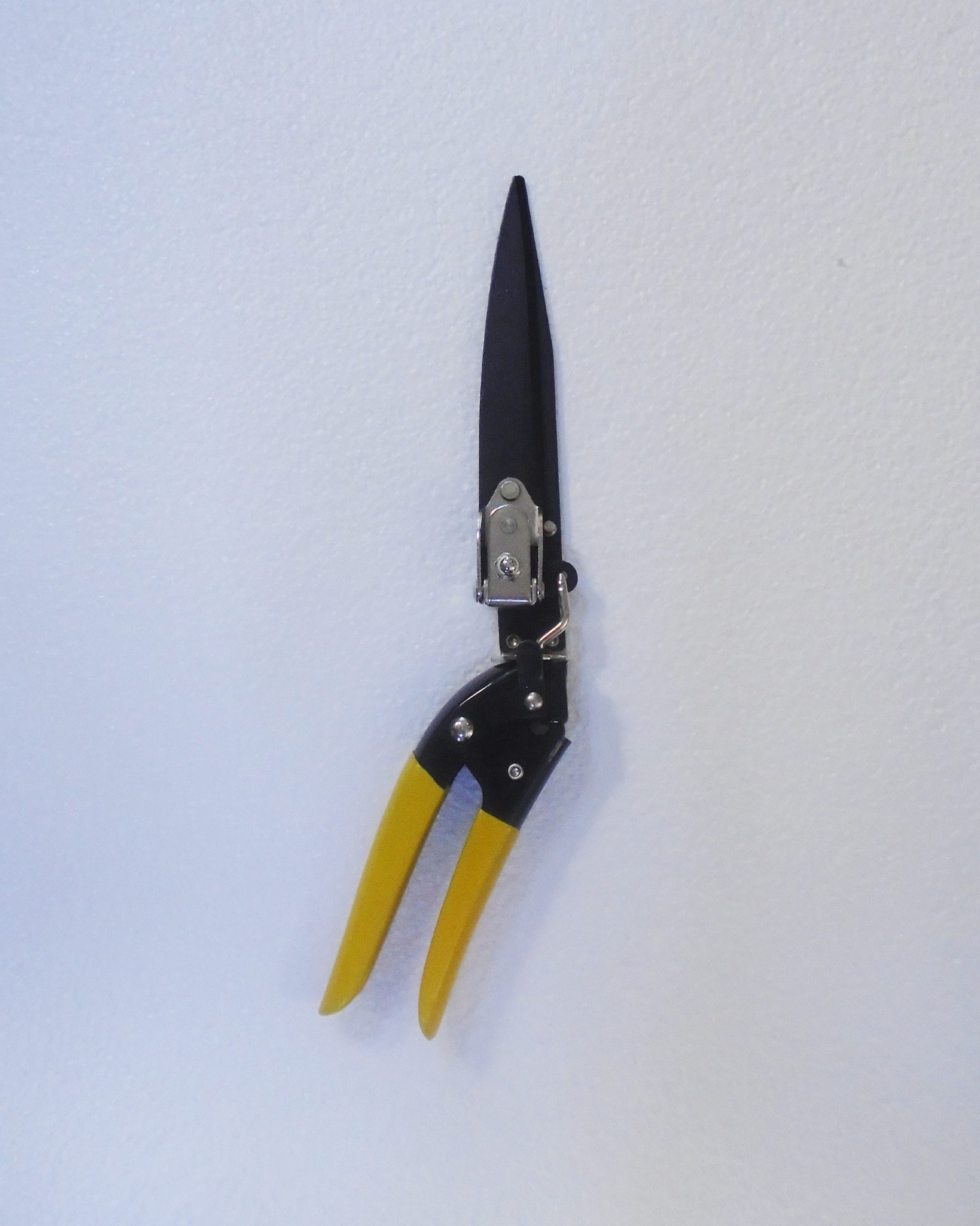 Buy GL SWLVEL Grass Shears 501 Online on Qetaat.com