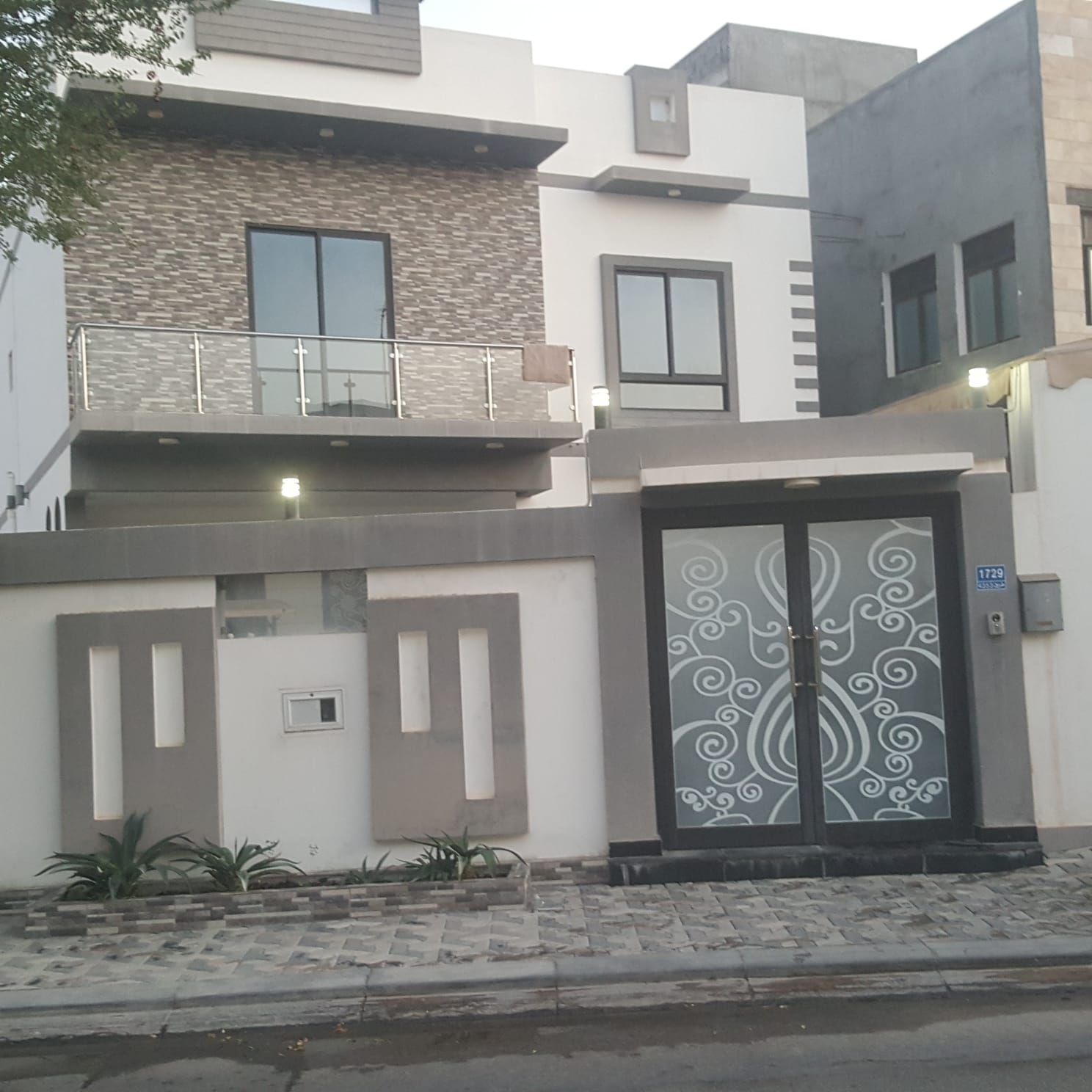 Villa For Sale In Sanad