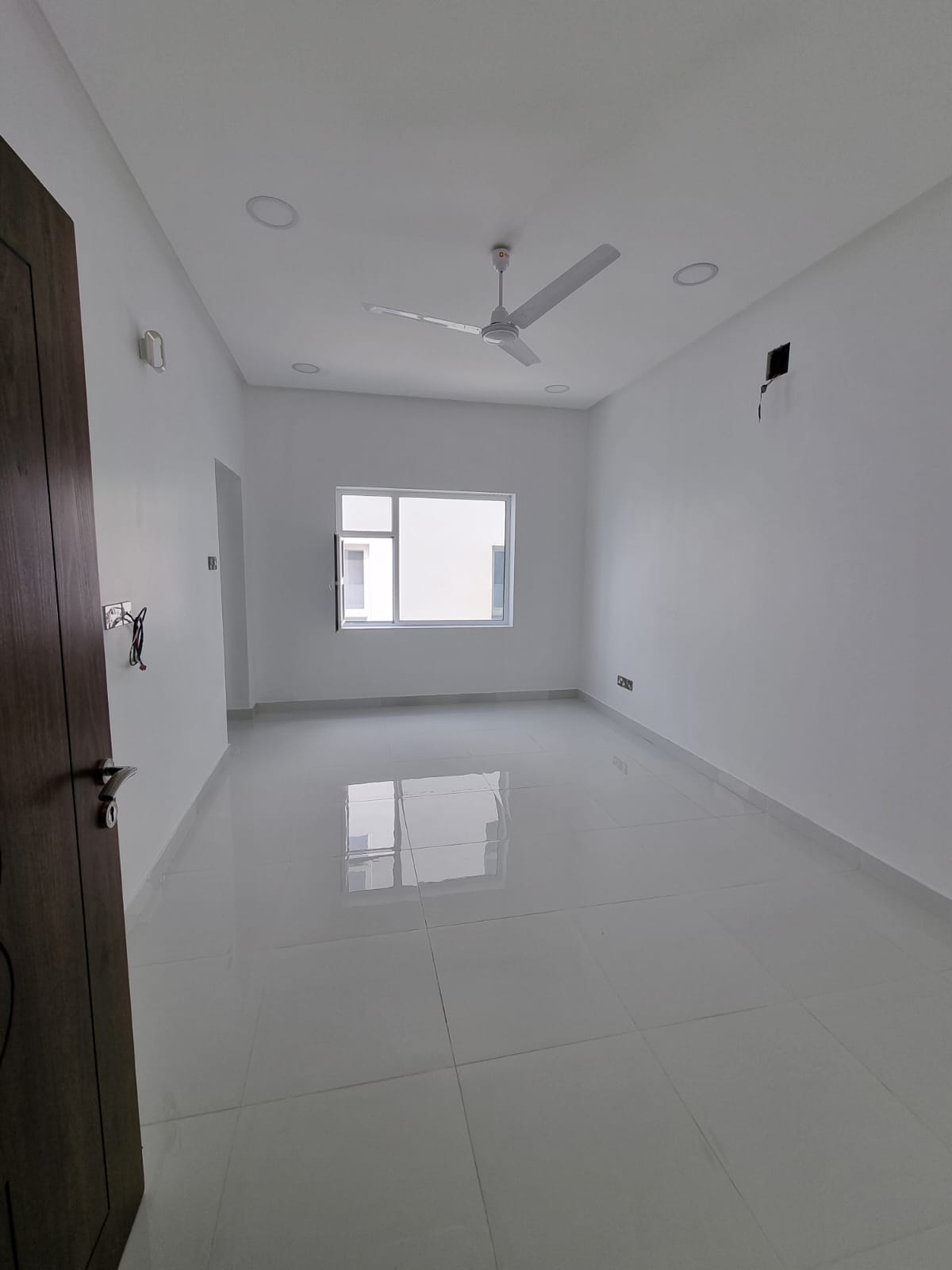 Apartment For Sale In Janabiyah