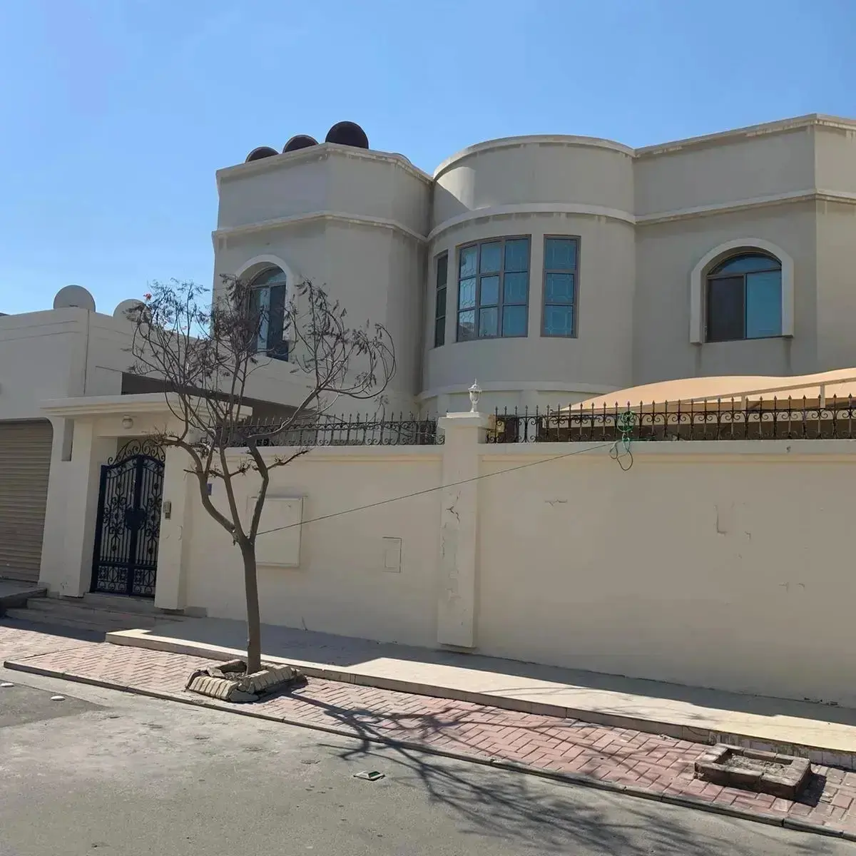 For Sale Or For Rent  An Elegant Villa In Galali  