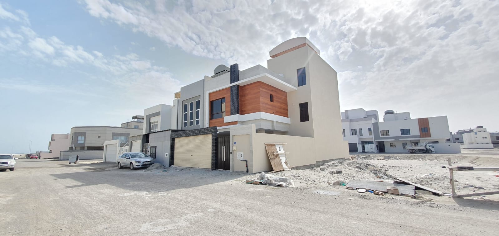 For sale an elegant (new) villa, Durrat Al Muharraq