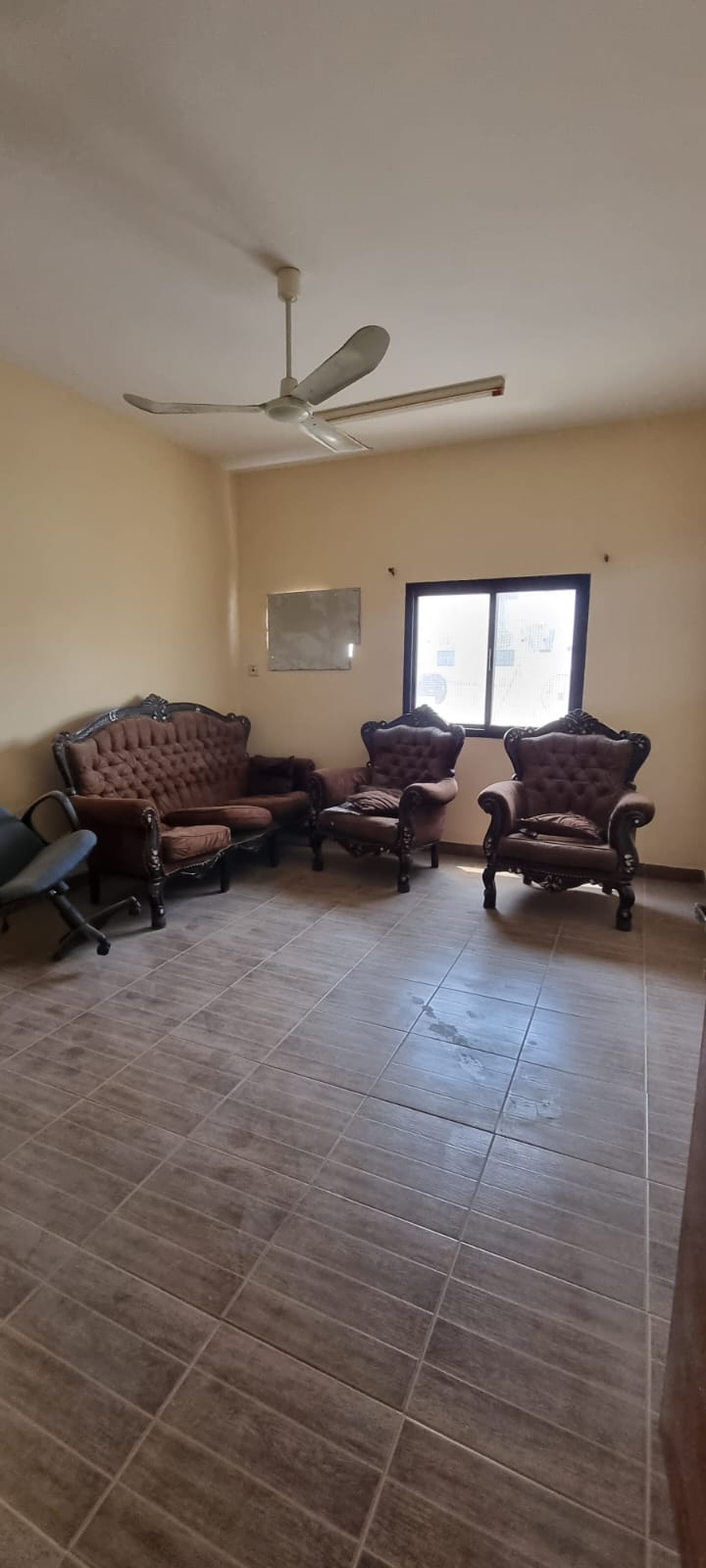 Commercial office for rent in Tubli