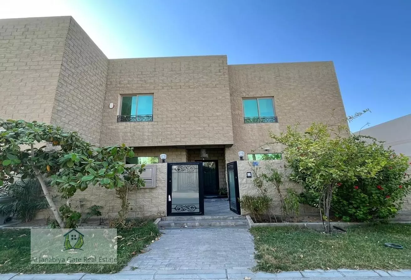 Villa for rent in Al Janabiyah