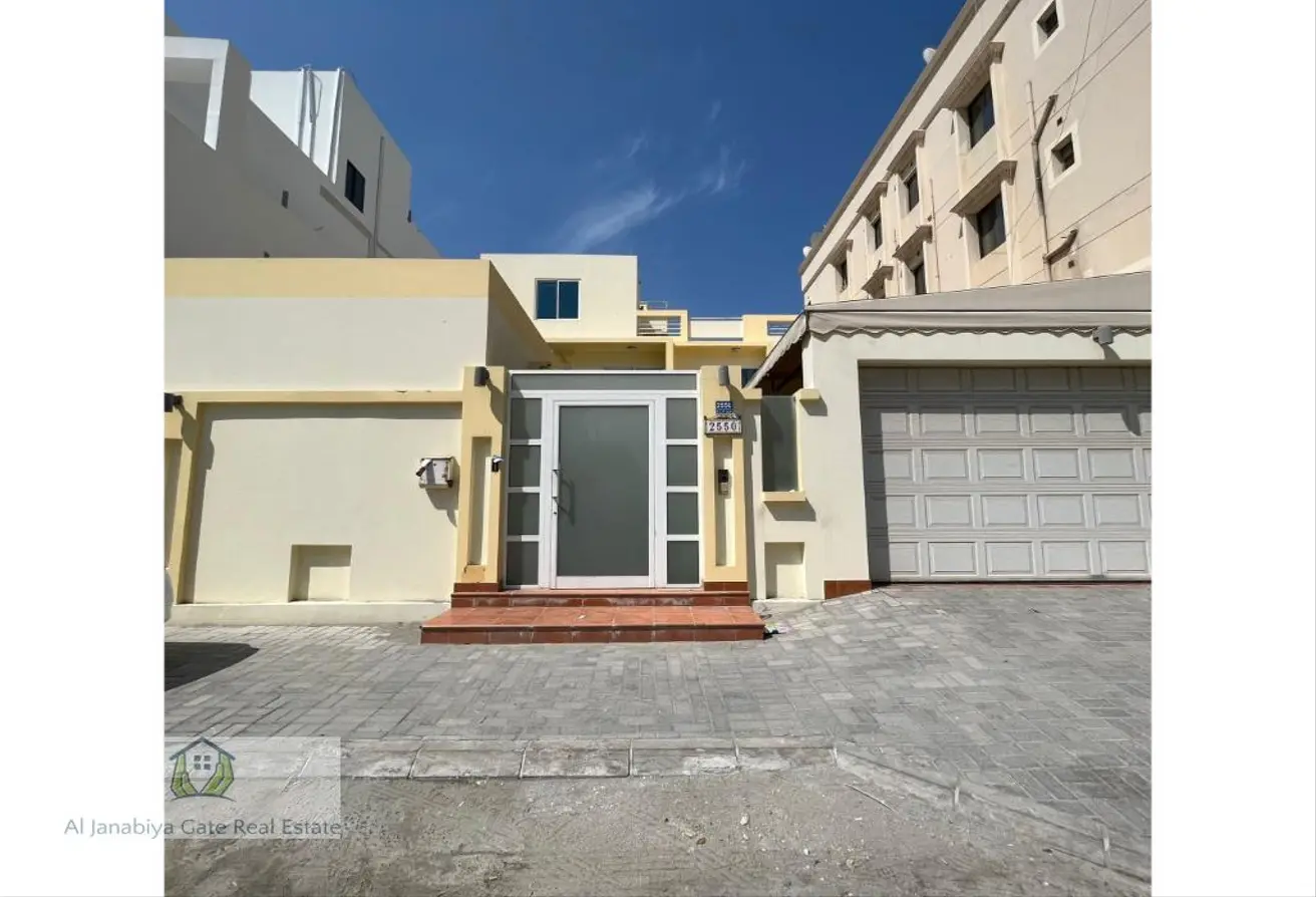 Villa for rent in Al Janabiyah