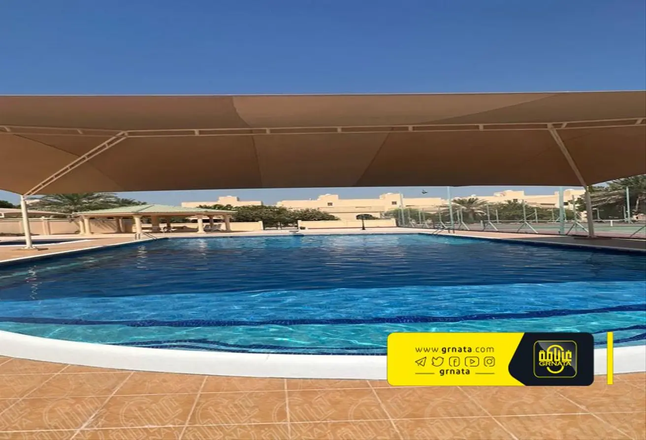 فيلا في الجنبية للإيجار
