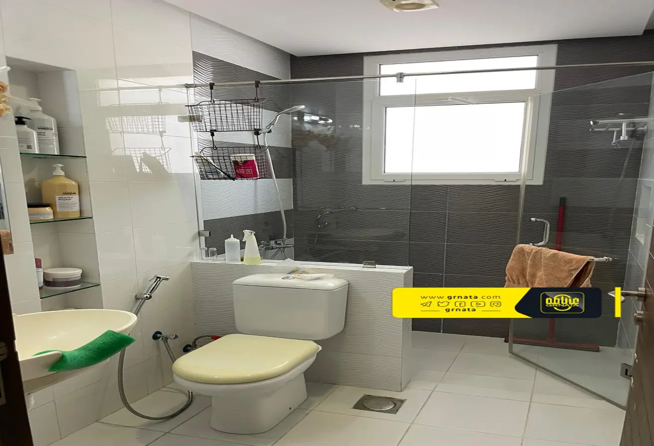 Spacious Apartment In Jeblat Hebshi for Sale 