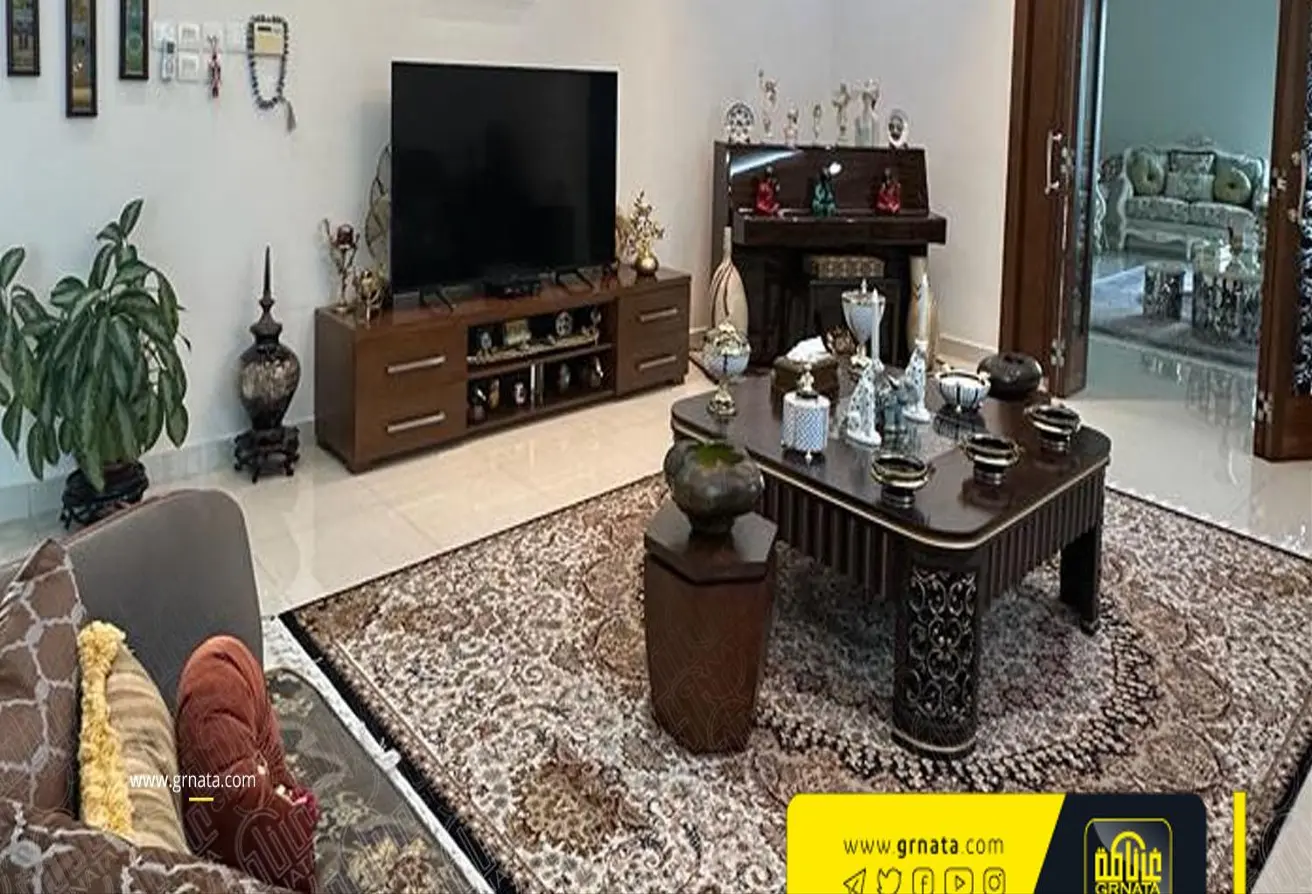   فيلا فاخرة للبيع في أمواج