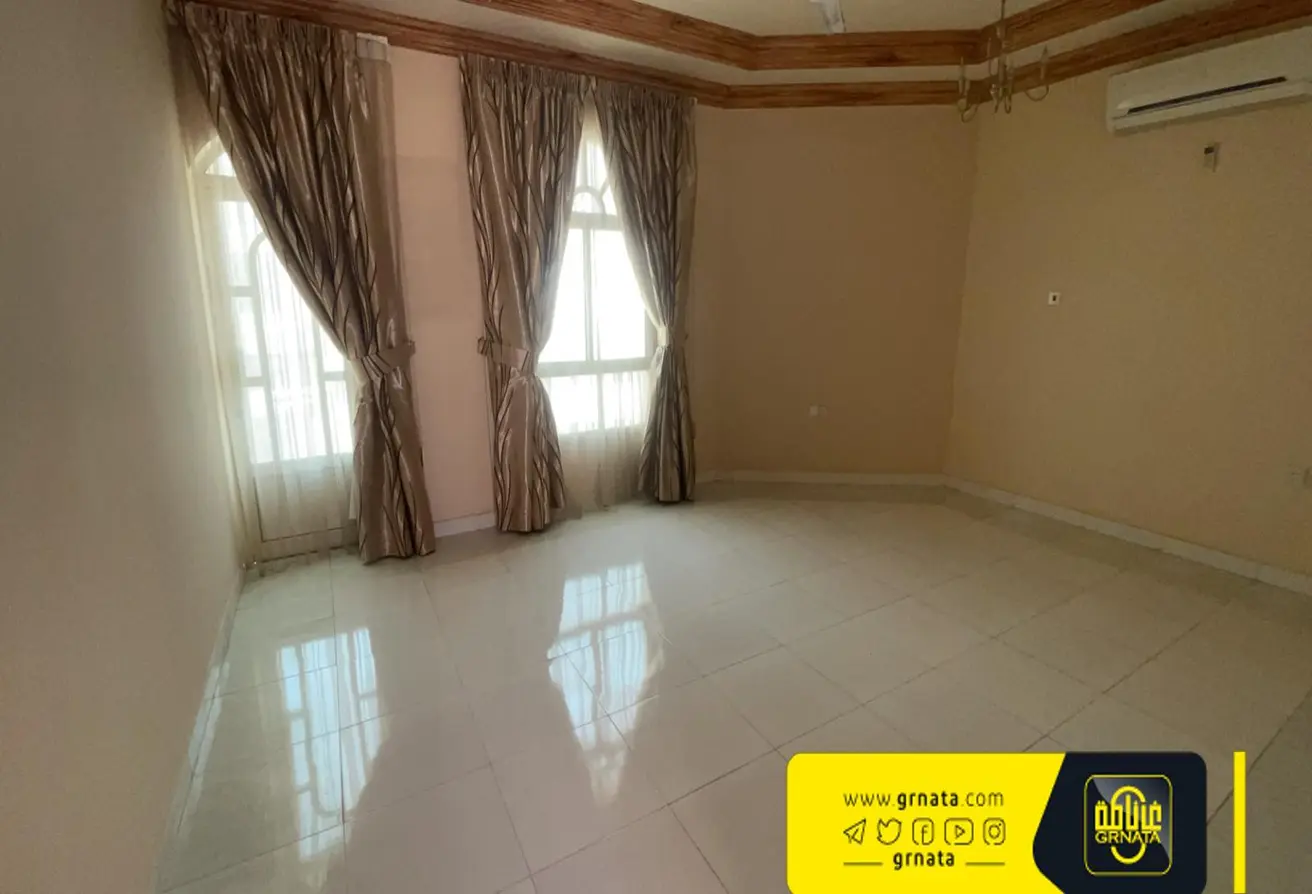  Villa For Sale In Jurdab