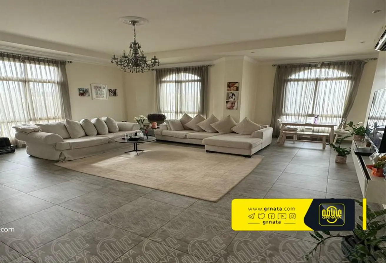 Spacious Villa In Sanad Very Quite Area