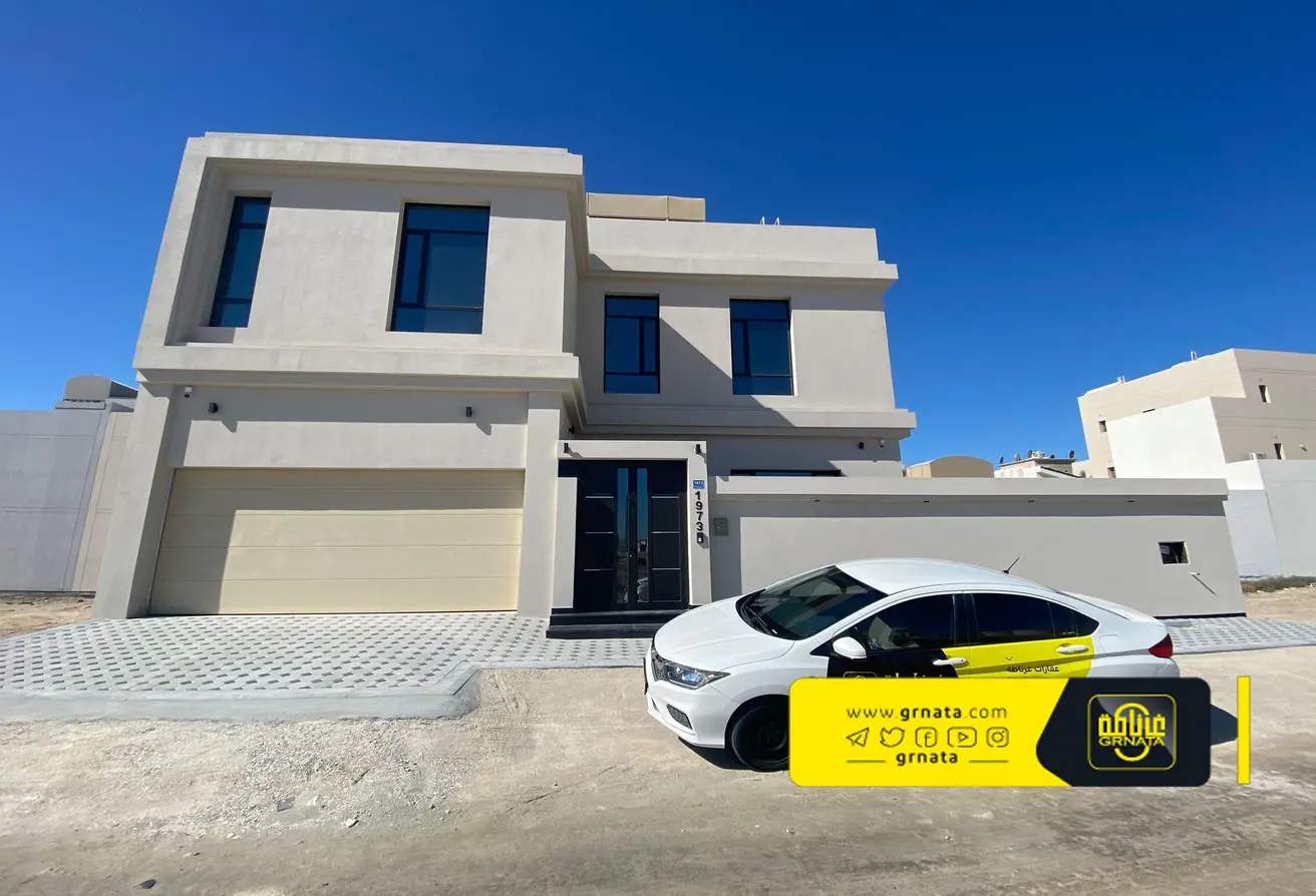 Luxury Villa In Bu Quwa for Sale 