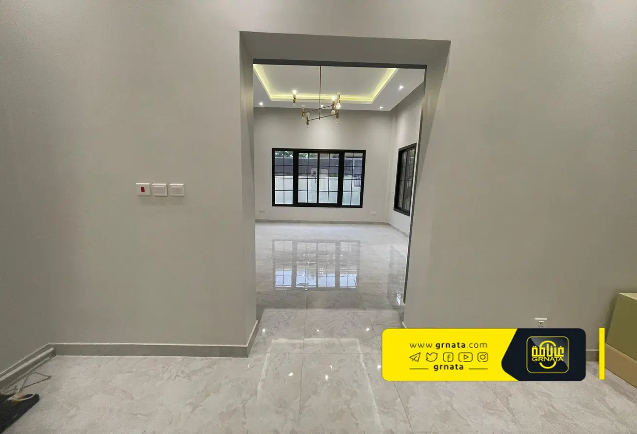 Luxury Villa For Sale In Bu Quwa