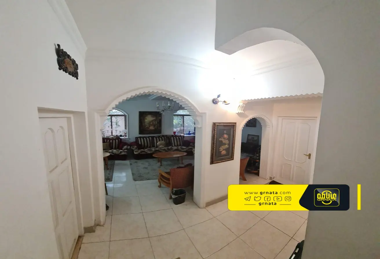 Villa For Sale In The Isa Town  Area