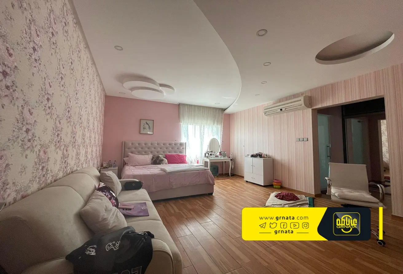 Villa In Amwaj For Sale