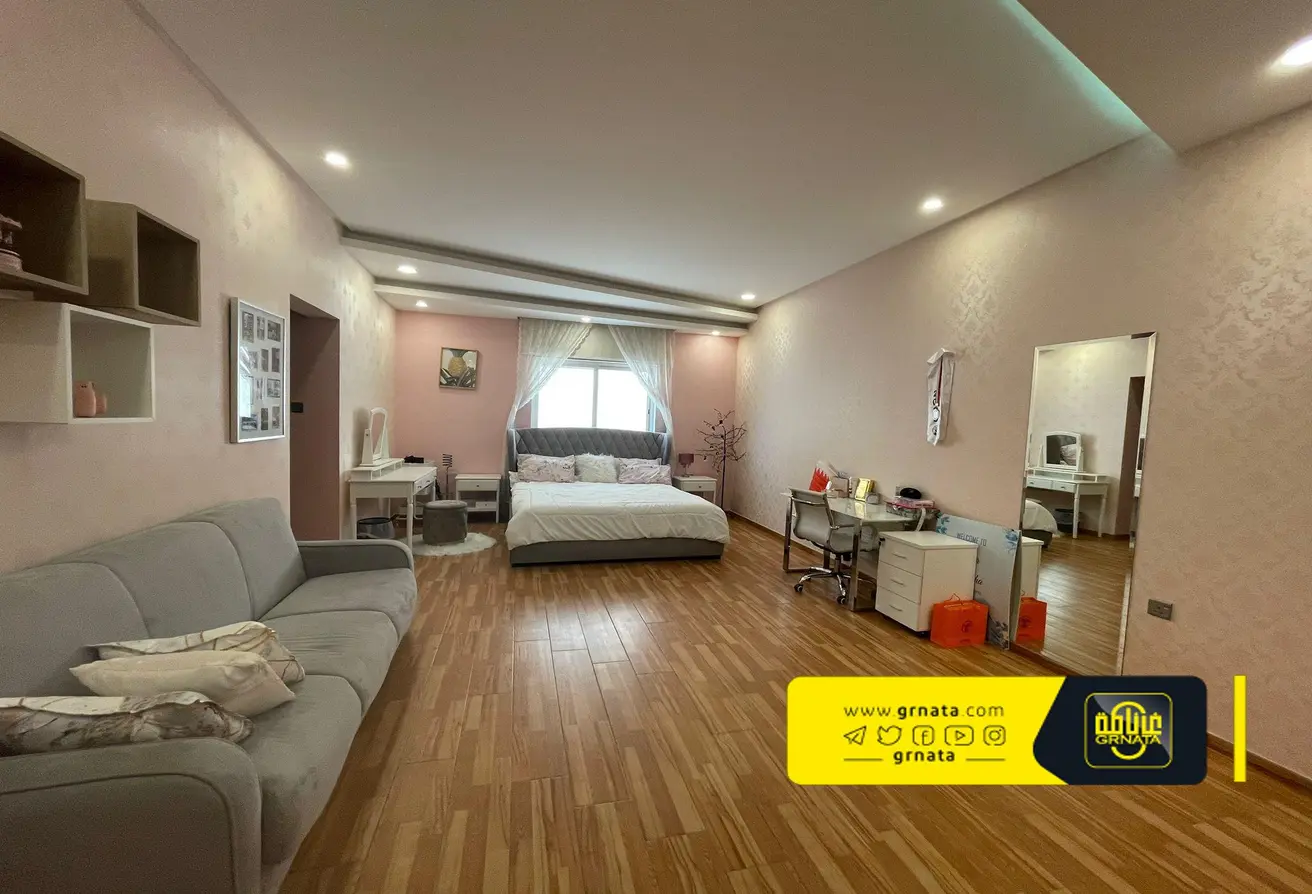 Villa In Amwaj For Sale