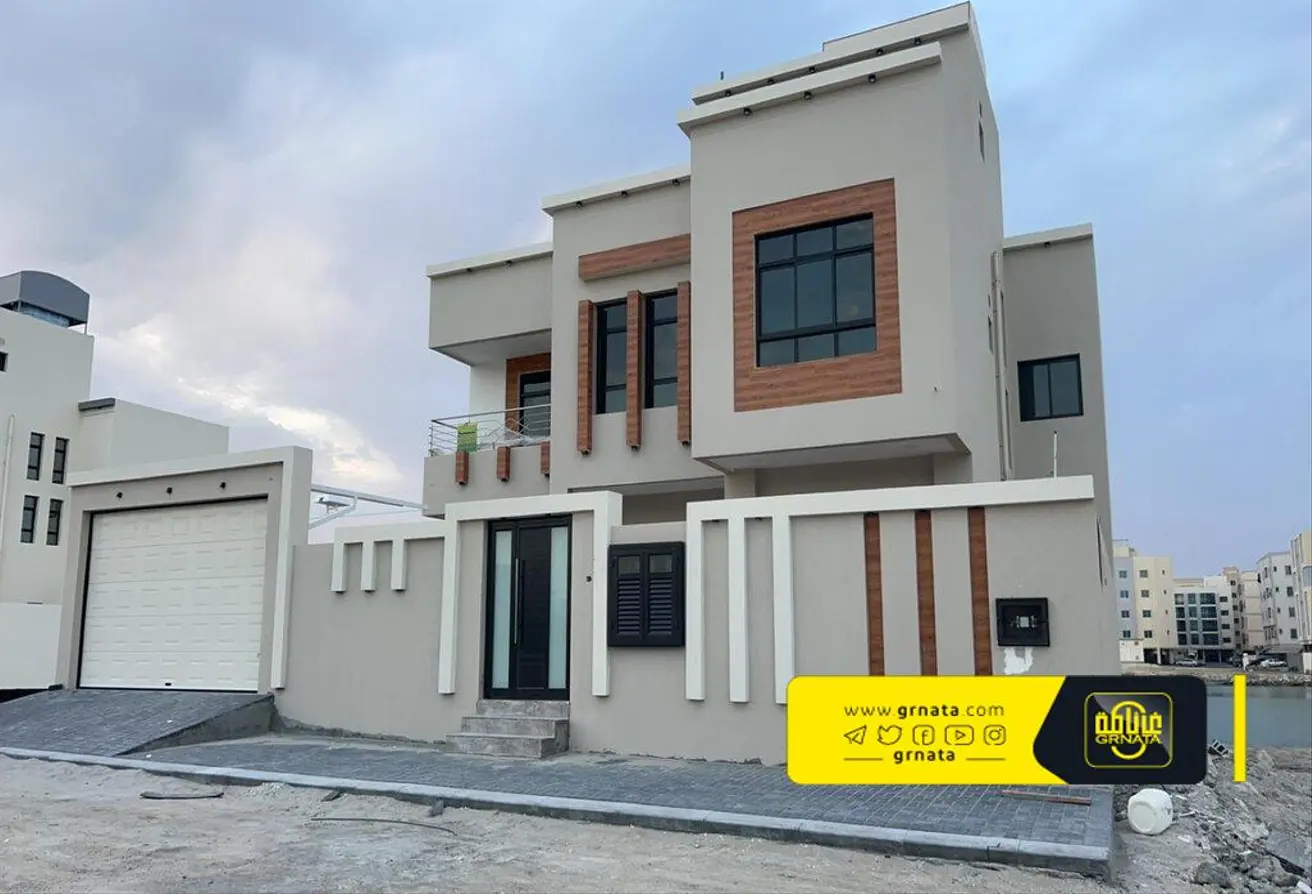 Villa For Sale In Hidd