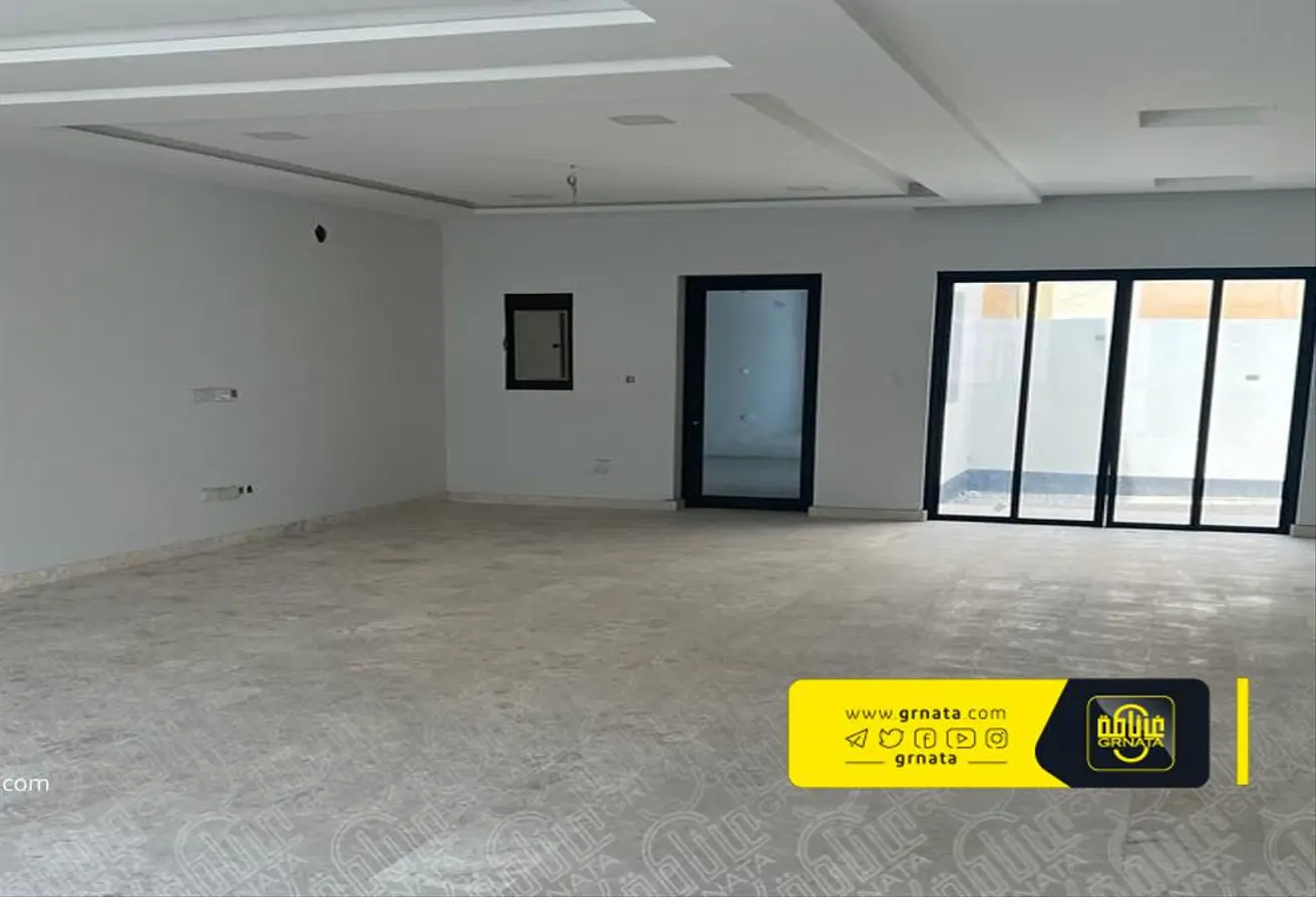 Villa For Sale in Malkiyah