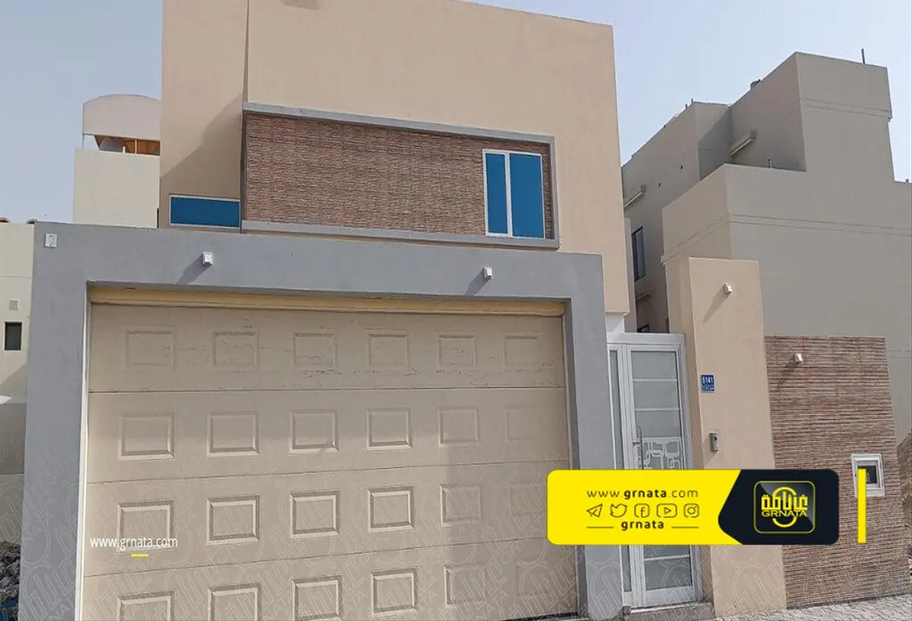 Villa For Sale In Al Malikya Area 