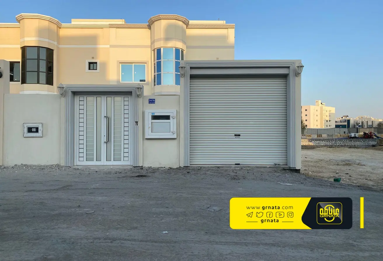 Villa For Sale In Hamad Town (Lawzi)