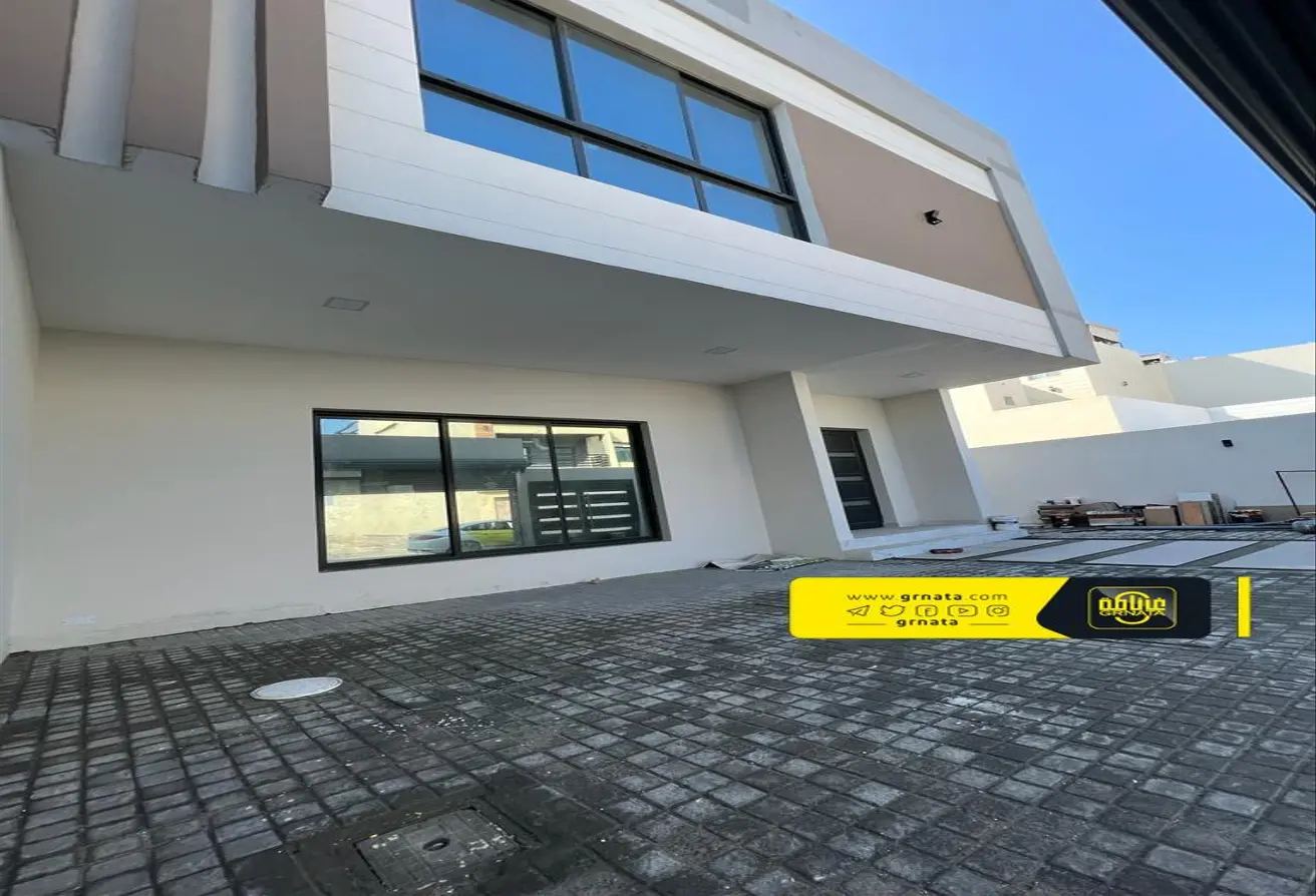 Villa In Dumistan for Sale 