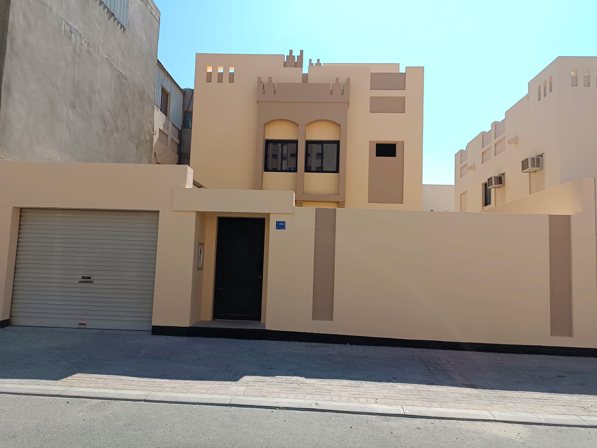 villa for sale in Hamad Town