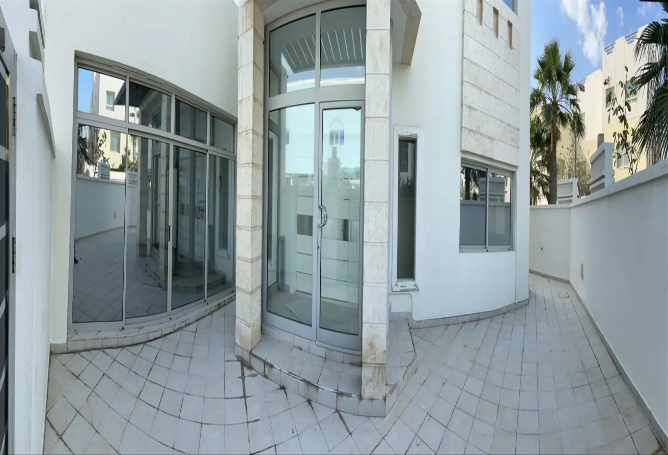 Villa  For Rent In Saraya 2