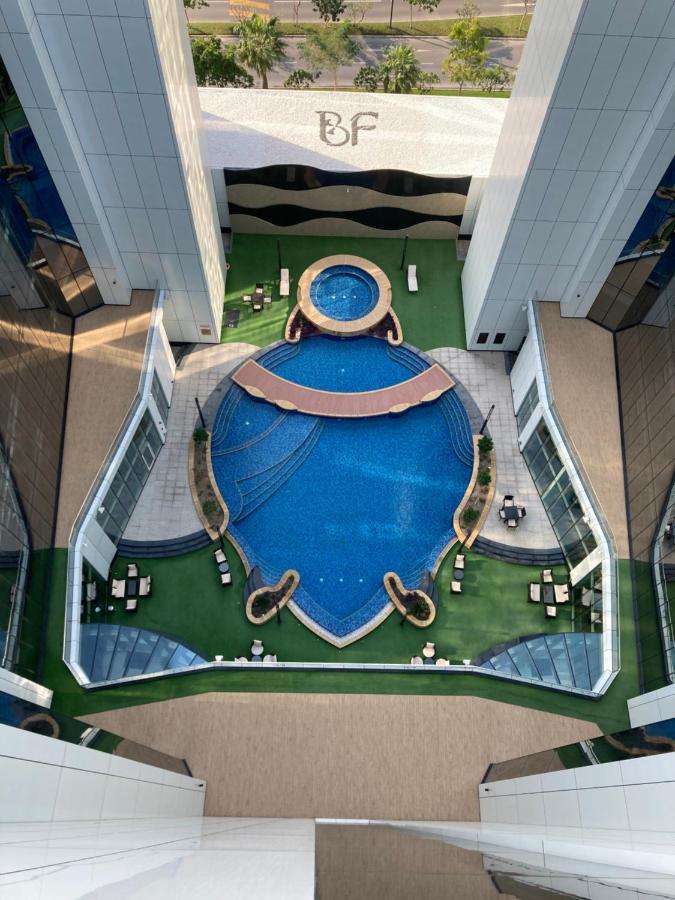 للبيع شقه في bahrain bay BF middle building